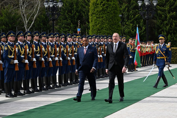 konqo-prezidenti-deni-sassu-nqessonun-resmi-qarsilanma-merasimi-olub-foto